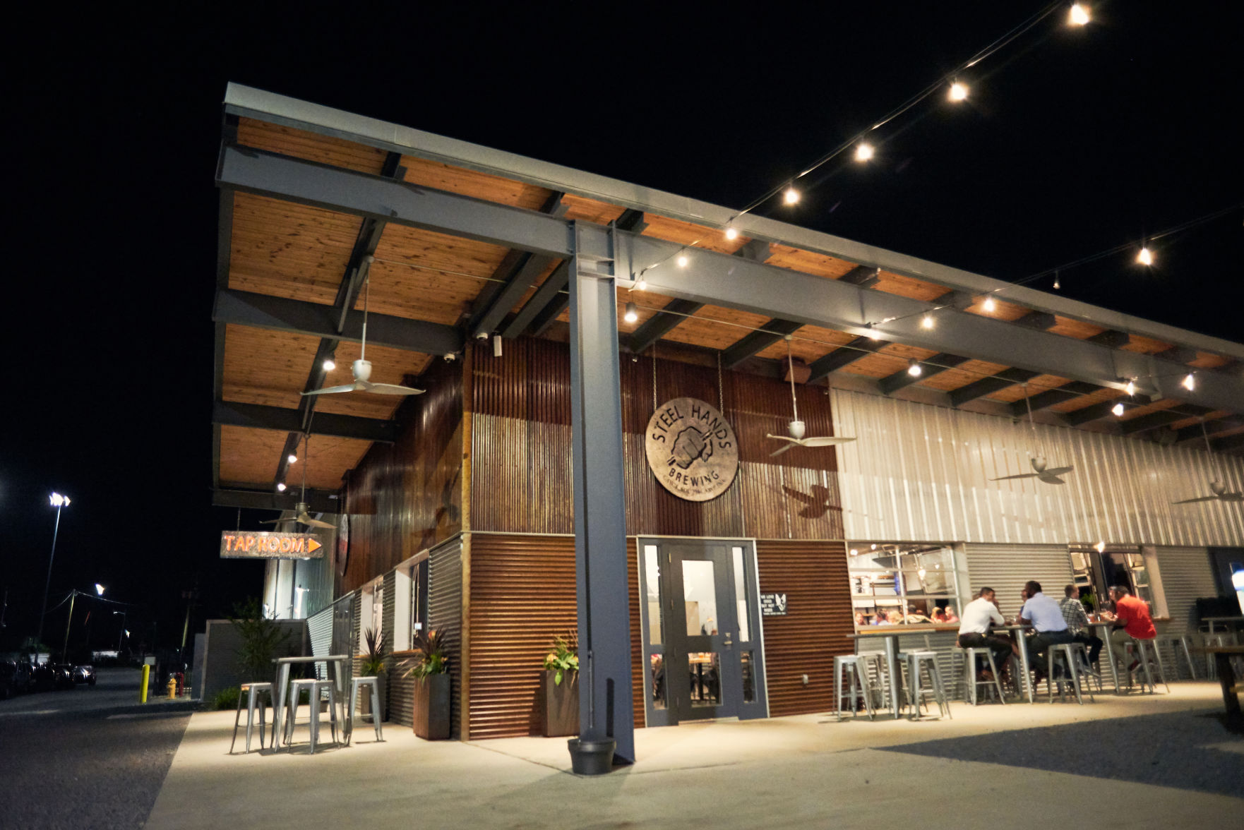 Steel Hands Brewing outdoor space
